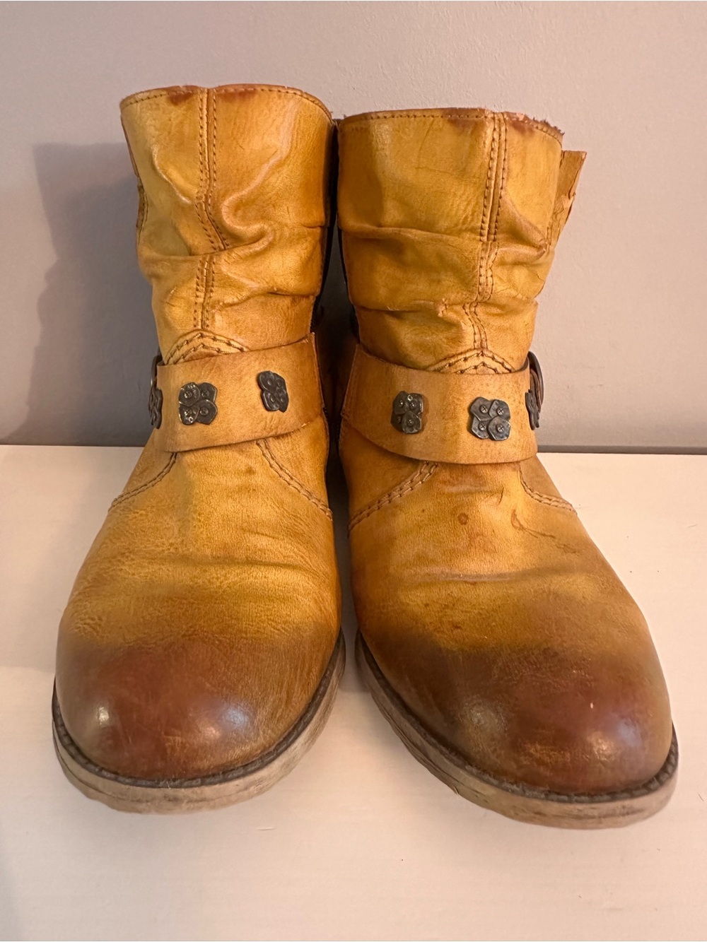 Rieker - Cayenne Leather Boots, Distressed Finish, Cognac Mustard, Size 8.5 - Picture 3 of 14